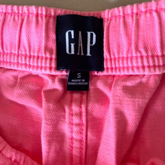 NWT GAP Mid Rise Easy Horseshoe Jeans Bright Pink Denim | Size Small - Picture 11 of 12